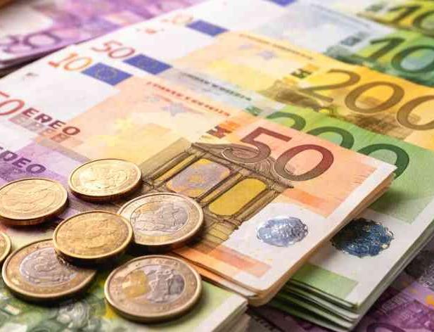 Palielināti minimālie ienākumi